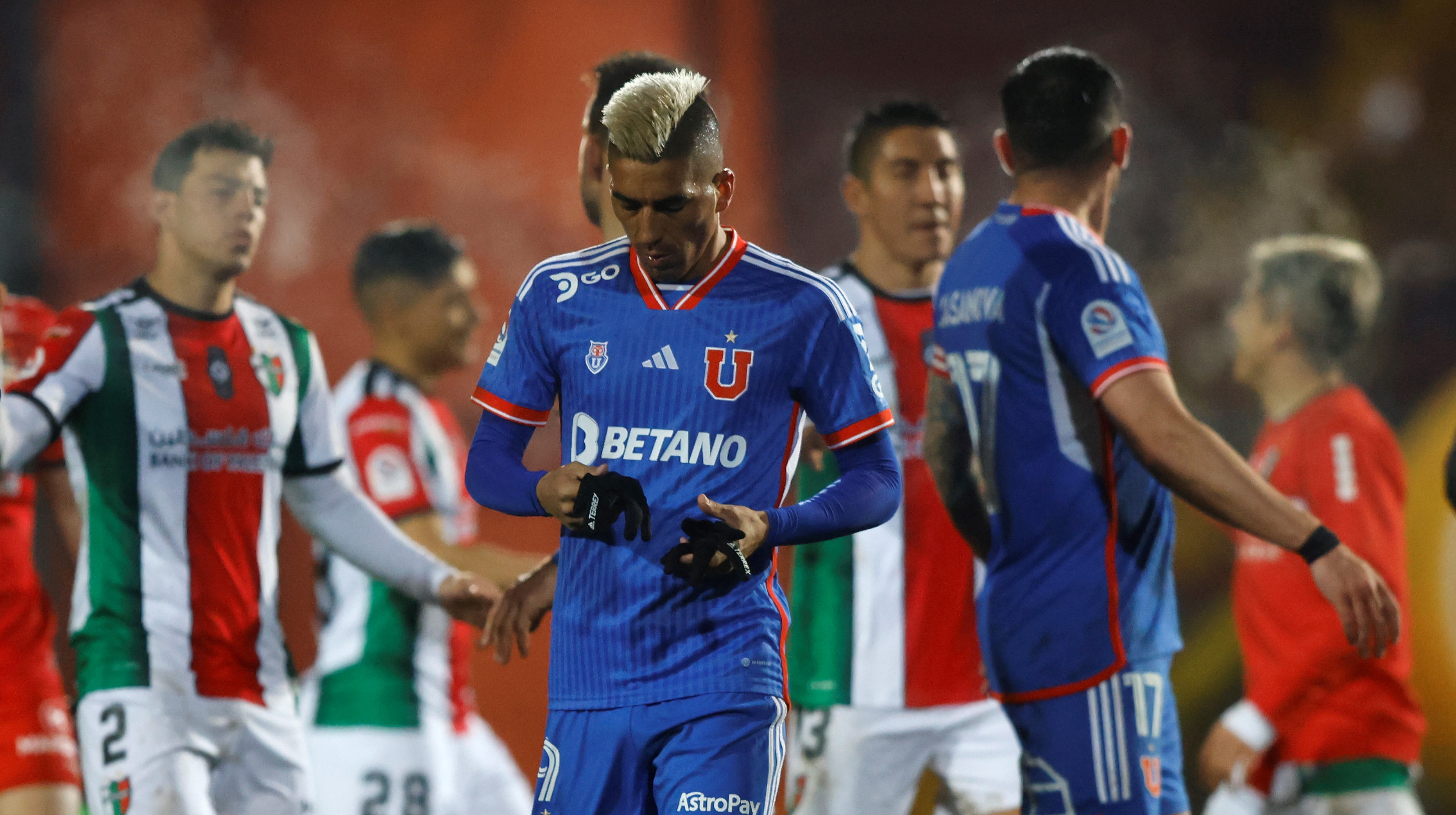 Sandrino Castec: La U necesitaba un volante que hiciera jugar a los delanteros