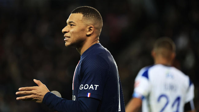 Alcaldesa de París criticó a PSG y aseguró que espera que Mbappé se quedé en Francia