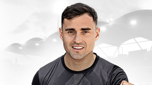 Luis Felipe Gallegos fue oficializado en su retorno al fútbol europeo