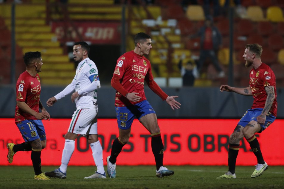 Leandro Garate brilló con doblete en la victoria de Unión Española sobre Audax en Santa Laura