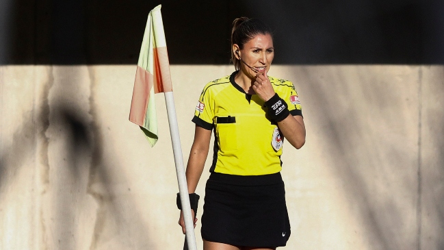 Jueza que recibió duro castigo de la ANFP fue “borrada” del Mundial Femenino