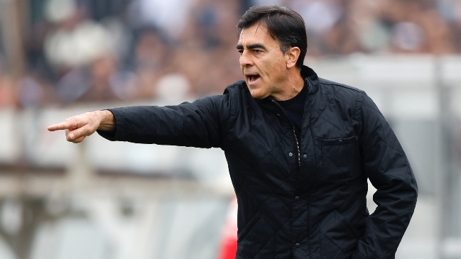 Gustavo Quinteros: Si se llegan a ir Lezcano y Damián Pizarro vamos a quedar muy cortos de plantel
