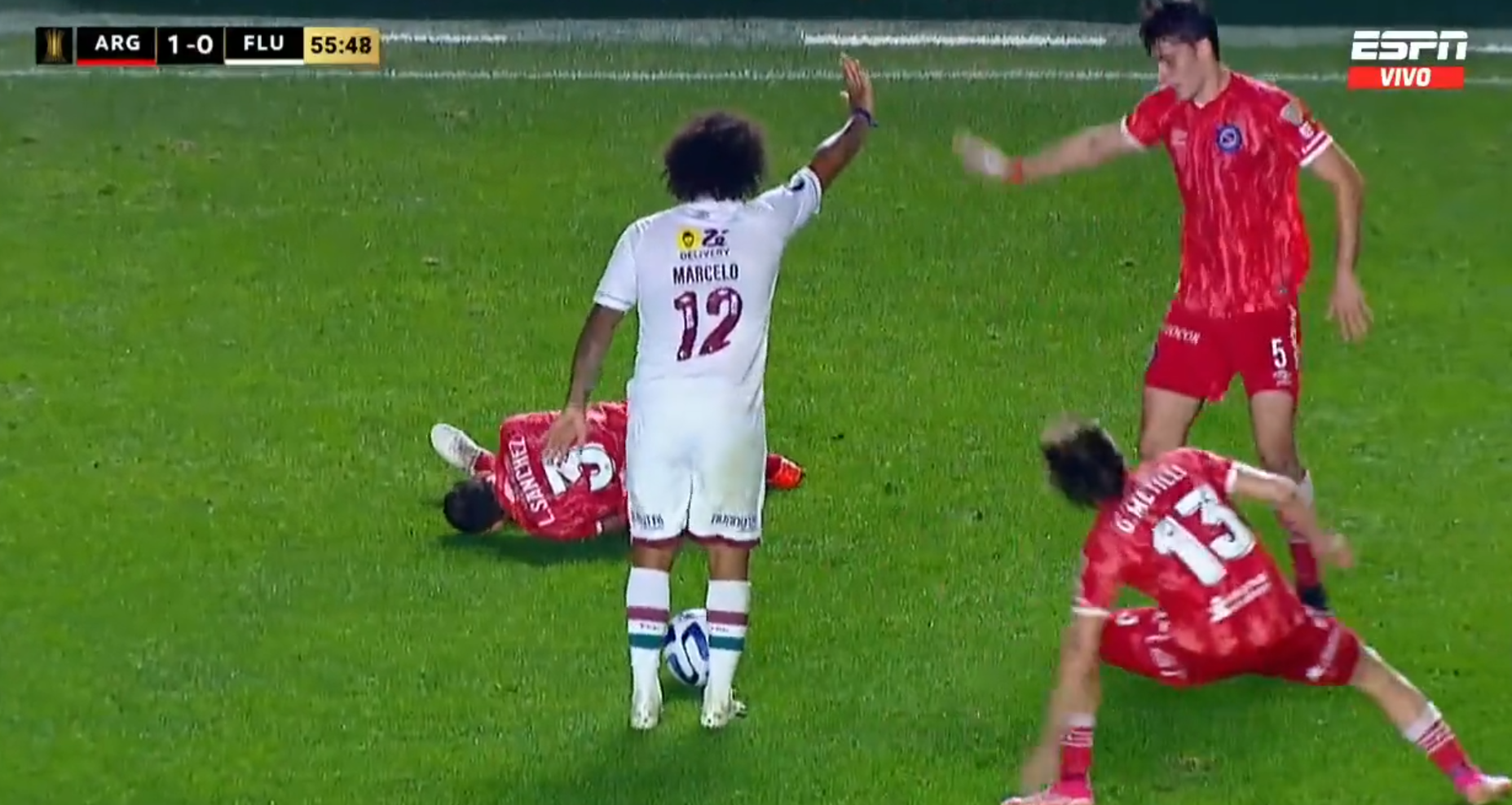 Imágenes sensibles: Luciano Sánchez sufrió escalofriante lesión y Marcelo fue expulsado entre lágrimas