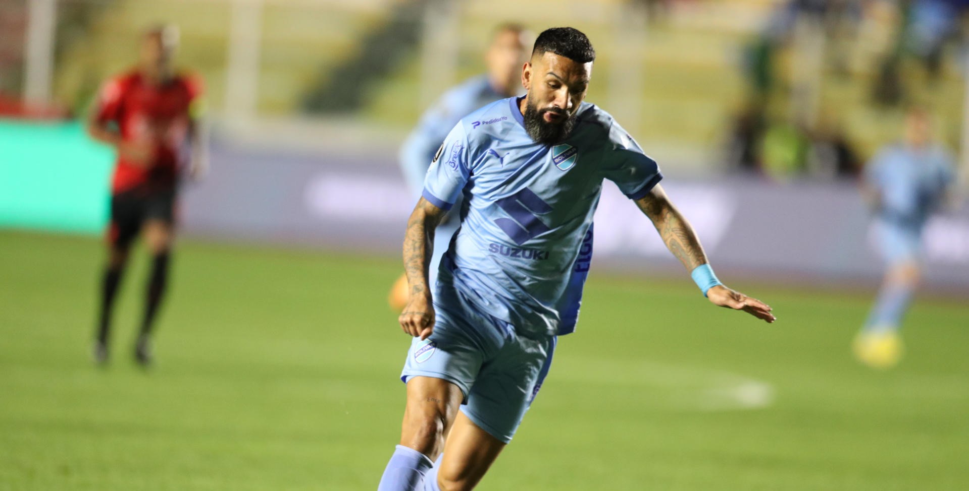 ¡Notable! Ronnie Fernández firmó su doblete para Bolívar con cabezazo a Atlético Paranaense