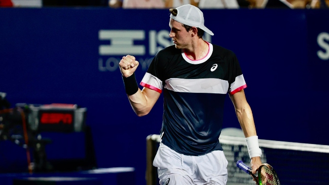 Nicolás Jarry avanzó a cuartos de final y se citó con Stefanos Tsitsipas