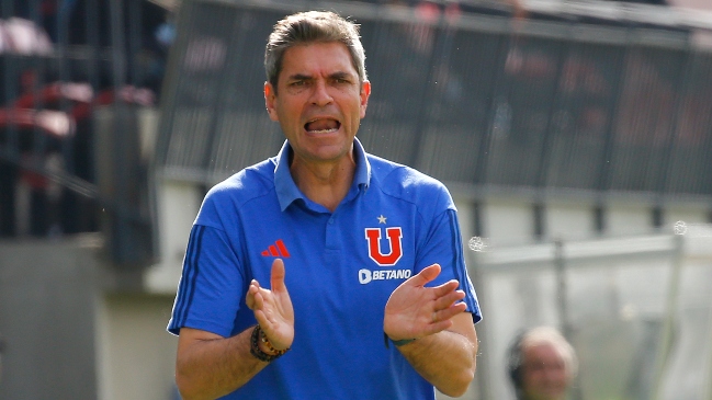 Mauricio Pellegrino se reunió con directiva de Azul Azul ante mala racha