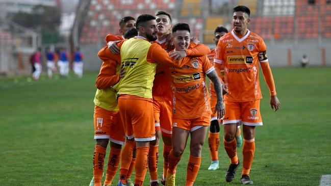 Cobreloa venció a La Serena y dejó al rojo la lucha en el Ascenso