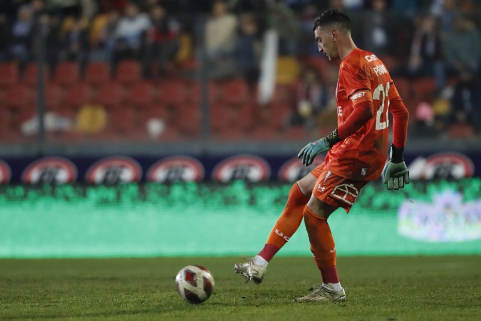 La trabajada clasificación de la UC en la Copa Chile a costa de Everton