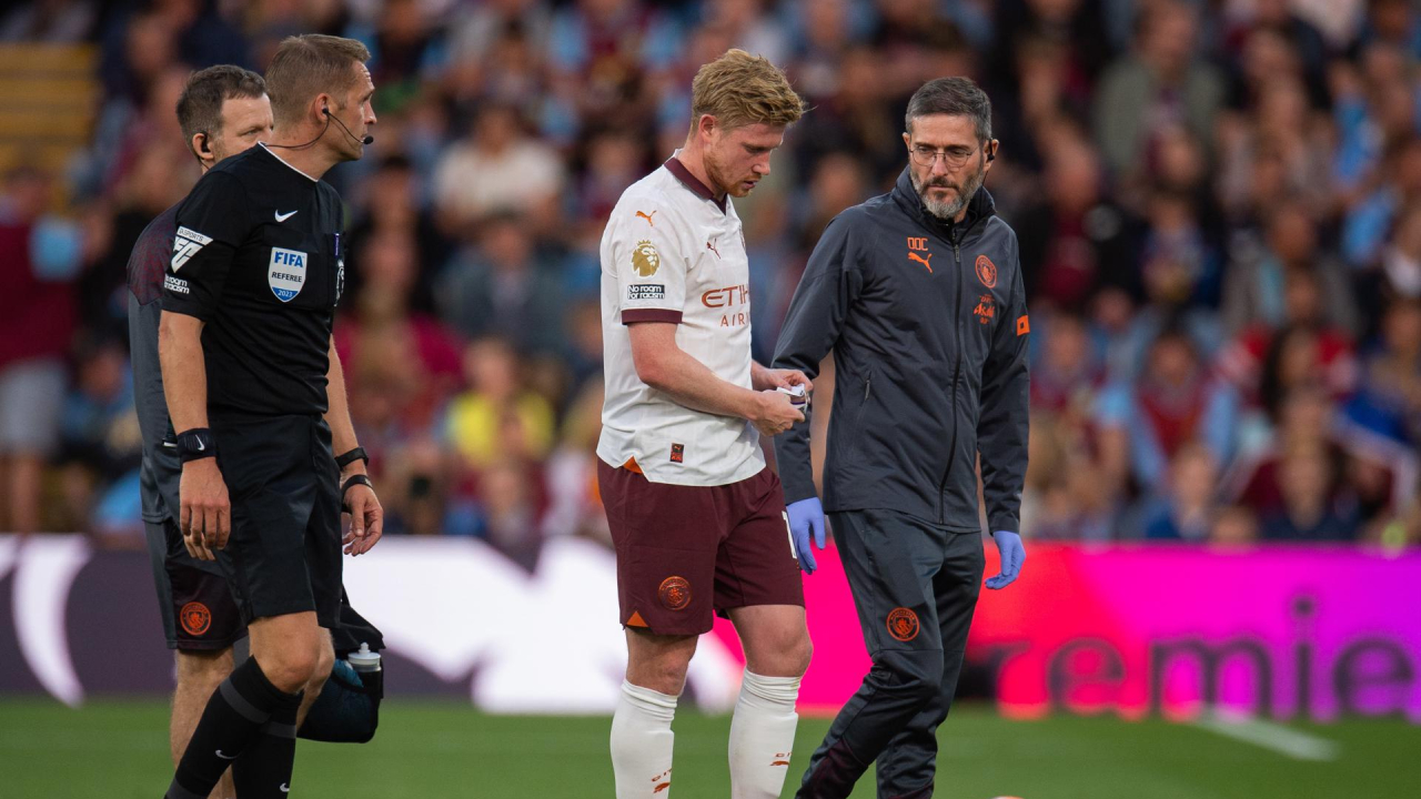 Kevin De Bruyne salió lesionado en duelo de Manchester City y Burnley