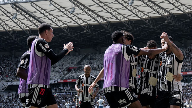 Atlético Mineiro de Eduardo Vargas encadenó un nuevo triunfo en el Brasileirao a costa de Bahia