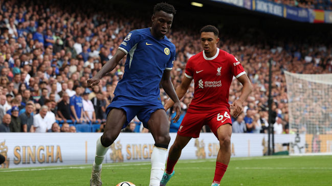 Chelsea y Liverpool animaron un vistoso empate en el inicio de la Premier League