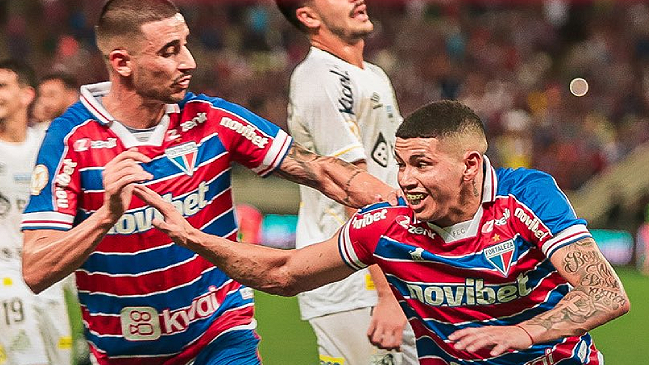 No necesitó a Juan Martín Lucero: Fortaleza arrolló a Santos por el Brasileirao