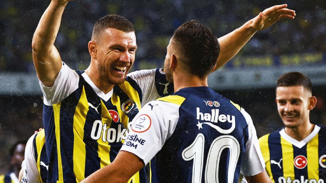 Edin Dzeko se estrenó en Fenerbahce con los dos goles del triunfo sobre Gaziantep