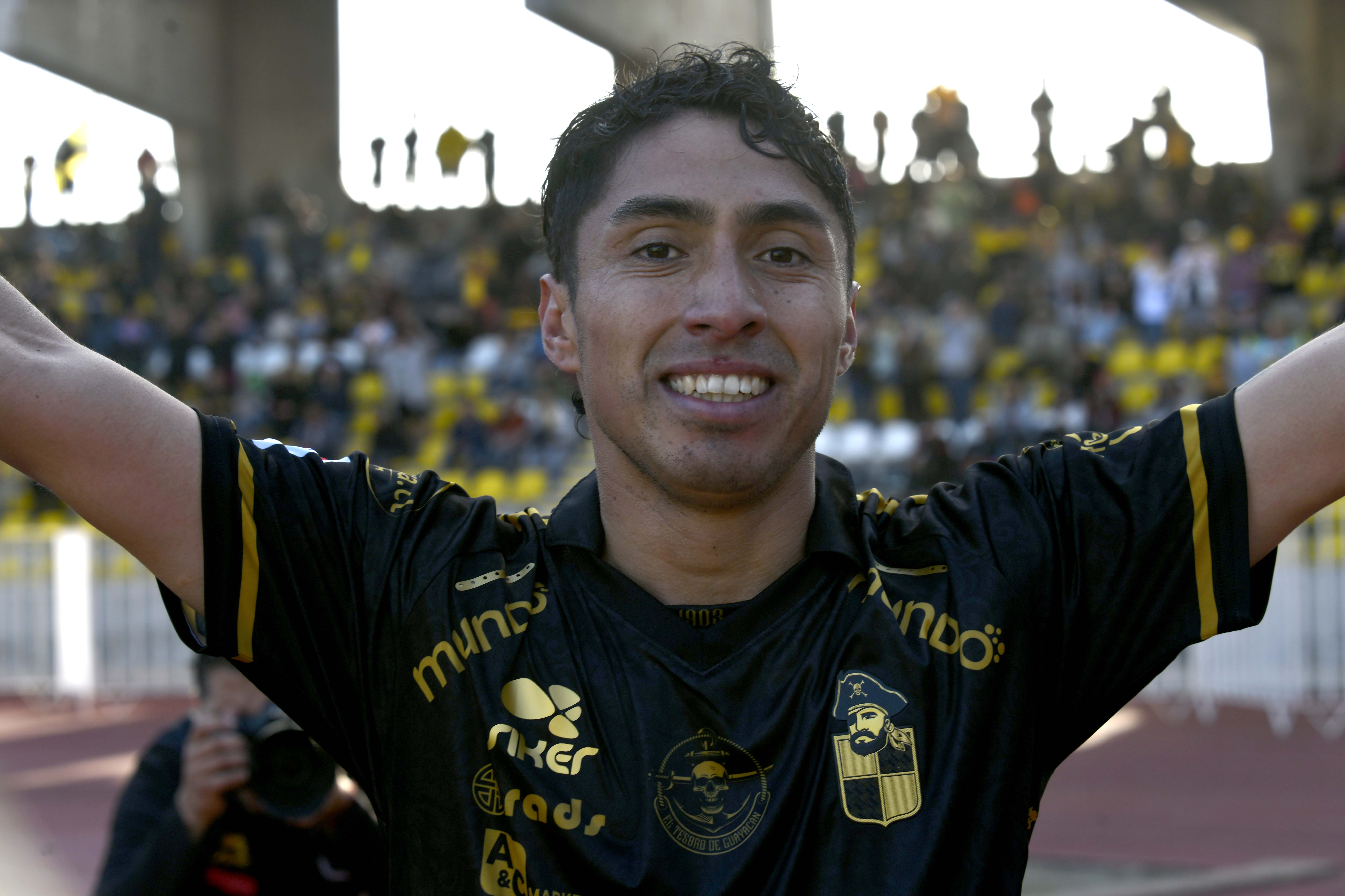 Luciano Cabral se impuso como Jugador de la Fecha 21 en AlAireLibre.cl