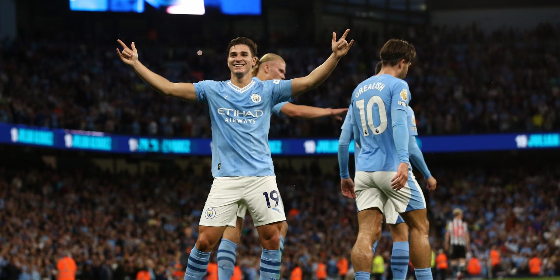 Julián Alvarez dio el triunfo a Manchester City con golazo ante Newcastle en la Premier League