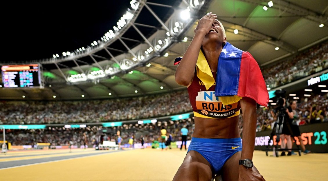 El emotivo festejo de Yulimar Rojas tras coronarse en el Mundial de Atletismo en Budapest