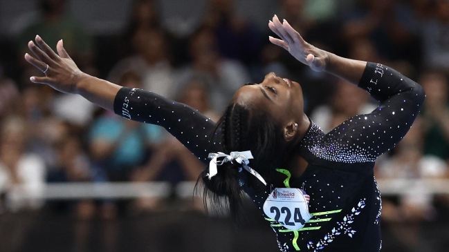 Simone Biles conquistó su octavo título nacional y batió un récord de 1933