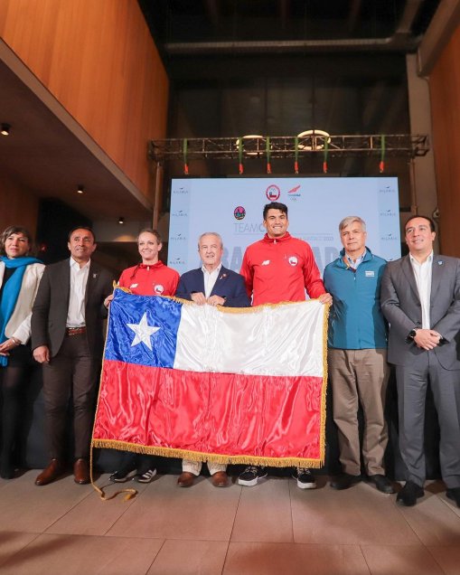 La presentación de Kristel Köbrich y Esteban Grimalt como abanderados para Santiago 2023