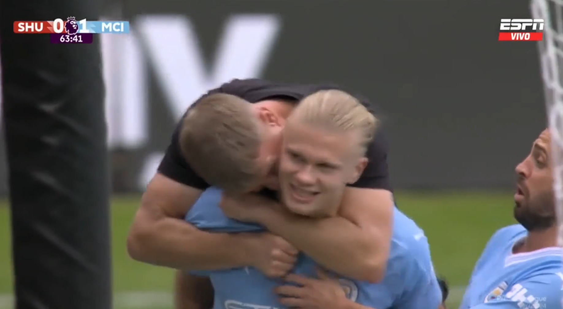 Hincha que invadió cancha para celebrar con Haaland es un excampeón mundial de boxeo