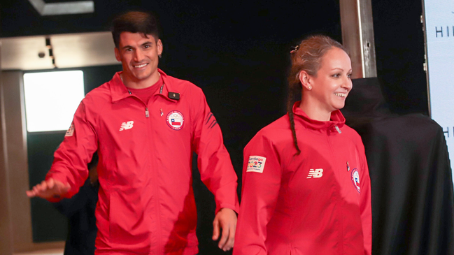 Köbrich y Grimalt mostraron su emoción por ser abanderados en Santiago 2023: Quedará para la historia