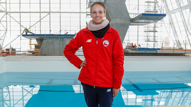 Kristel Köbrich conoció el nuevo Centro Acuático que se estrenará en Santiago 2023