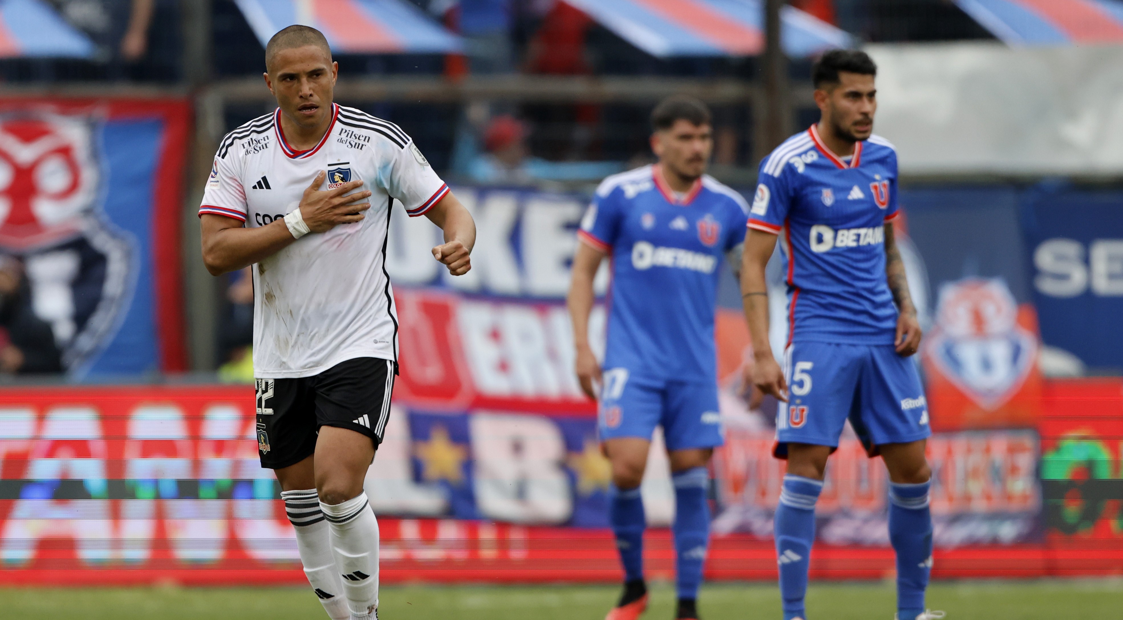 Leandro Benegas adelantó a Colo Colo en el Superclásico ante la U