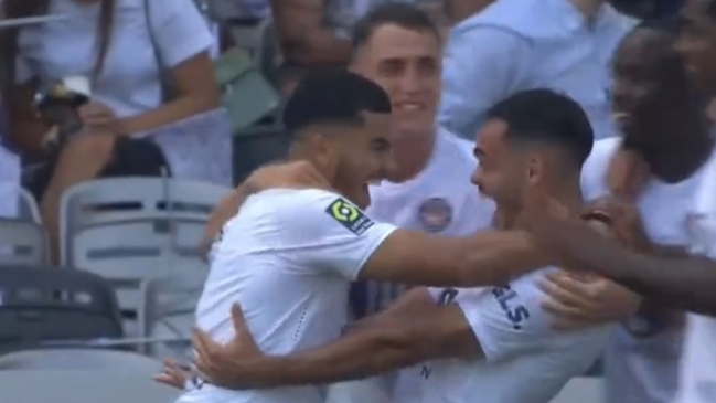 [VIDEO] La genial asistencia de Gabriel Suazo en Toulouse