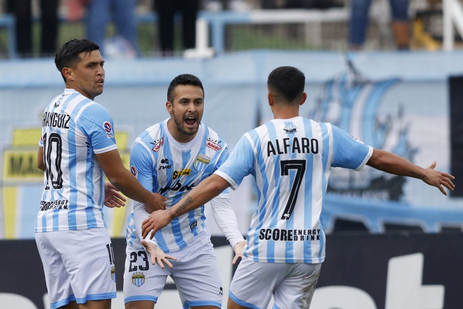 Jorquera y Vilches lideraron el triunfo de Magallanes ante Palestino en San Bernardo