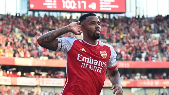 Los agónicos goles de Declan Rice y Gabriel Jesus para el triunfo de Arsenal ante M. United