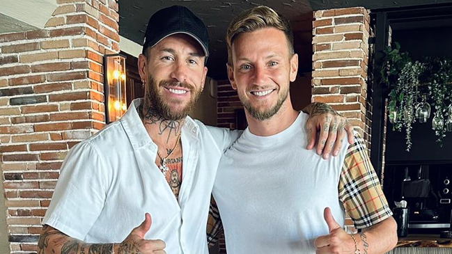 Ivan Rakitic dio la bienvenida a Sergio Ramos en su regreso a Sevilla