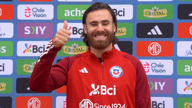 Ben Brereton en La Roja: Estamos realmente motivados para entrenar duro y buscar dos triunfos