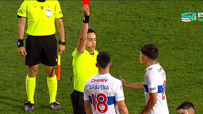 Informe arbitral consignó particular insulto de Alexander Aravena: “Son hediondos de malos”