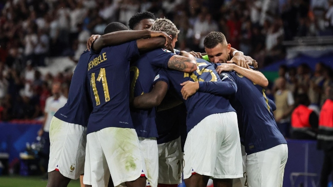 Francia batió a Irlanda y reforzó un cómodo liderato de su grupo en el camino a la Euro 2024