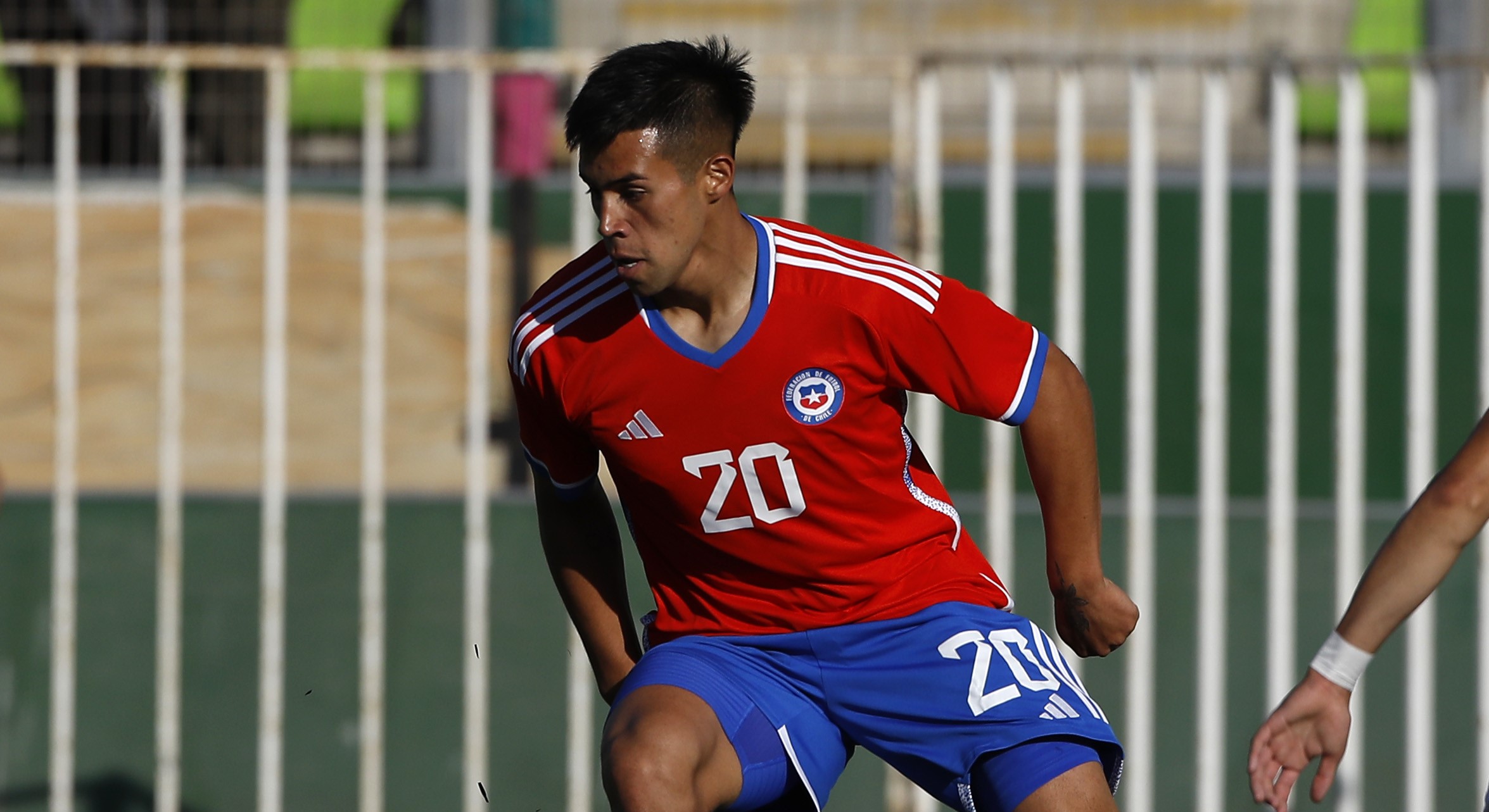Los 28 jugadores de La Roja que viajaron a Montevideo para enfrentar a Uruguay