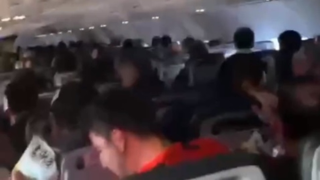 El susto que pasó La Roja en pleno vuelo rumbo a Uruguay para debutar en las Clasificatorias