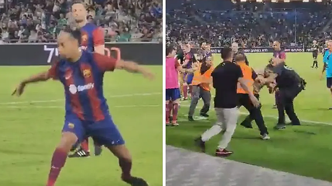 Viralizaron genial regate de Ronaldinho a un invasor en partido de leyendas de FC Barcelona