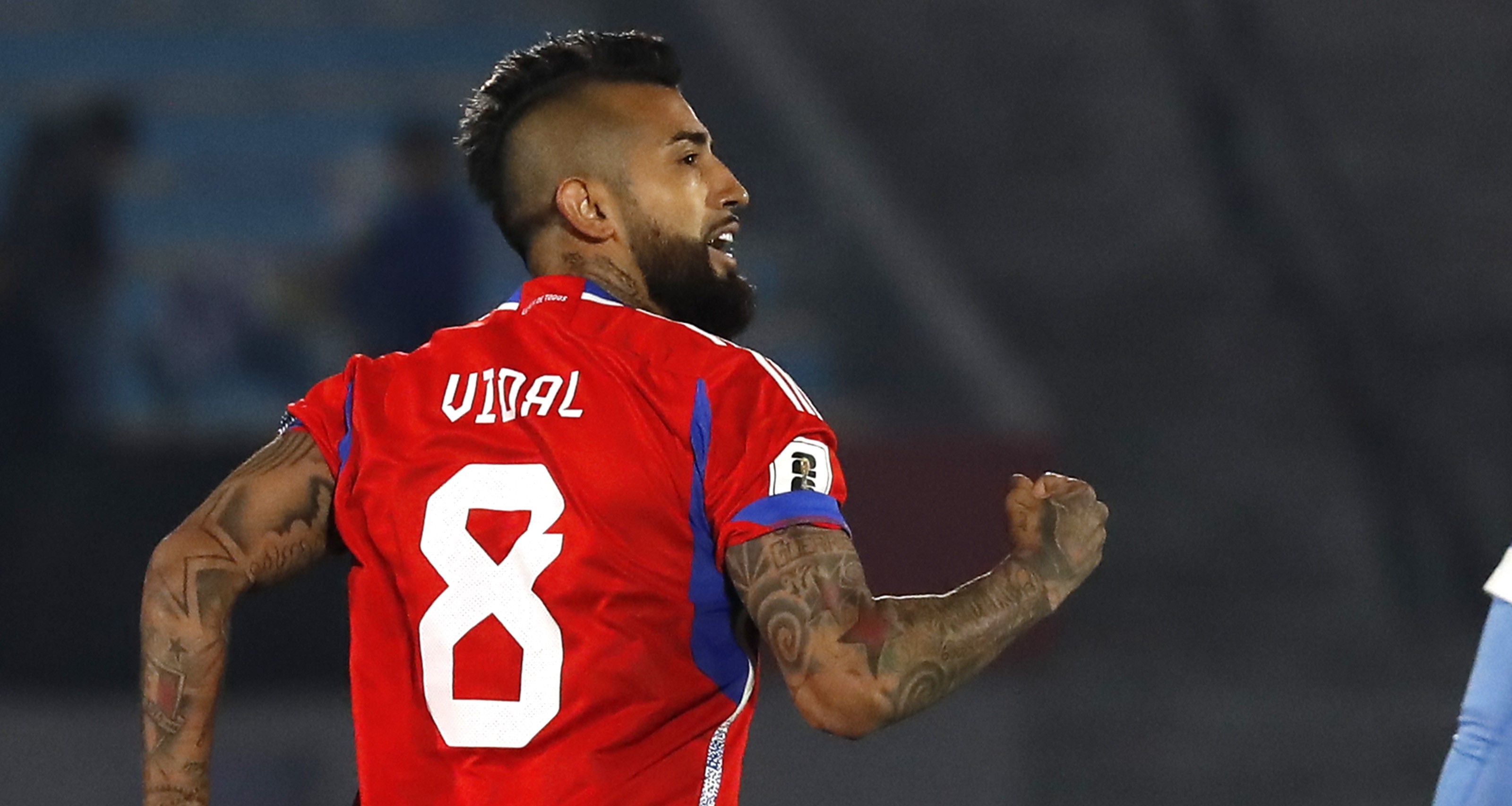 Vidal anotó ante Uruguay el primer gol de Chile en las Clasificatorias