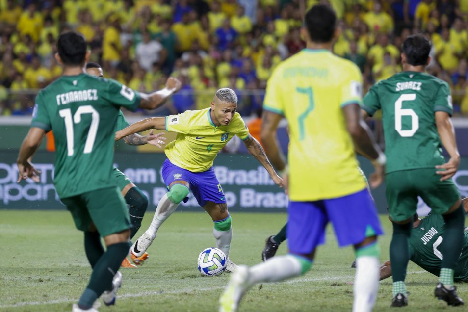 Brasil sumó sus primeros tres puntos en Clasificatorias al aplastar a Bolivia en Belén
