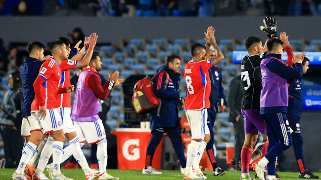 Resumen: La Roja reprobó con dura caída ante Uruguay en el inicio de las Clasificatorias