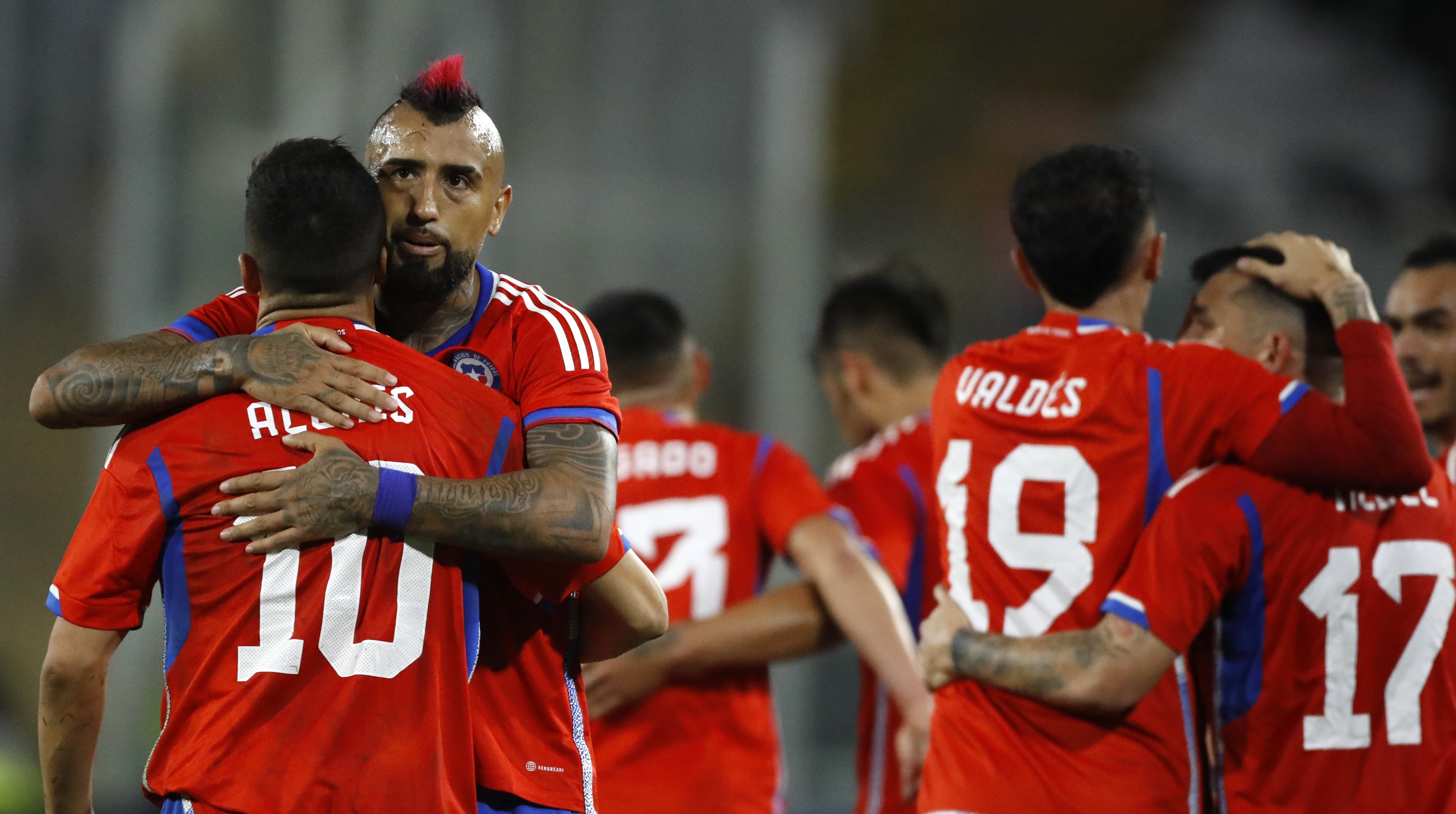 La Roja choca con Colombia en busca de sus primeros tres puntos en las Clasificatorias