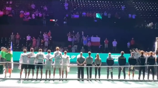 Así se vivió el himno de Chile en el Unipol Arena de Bolonia