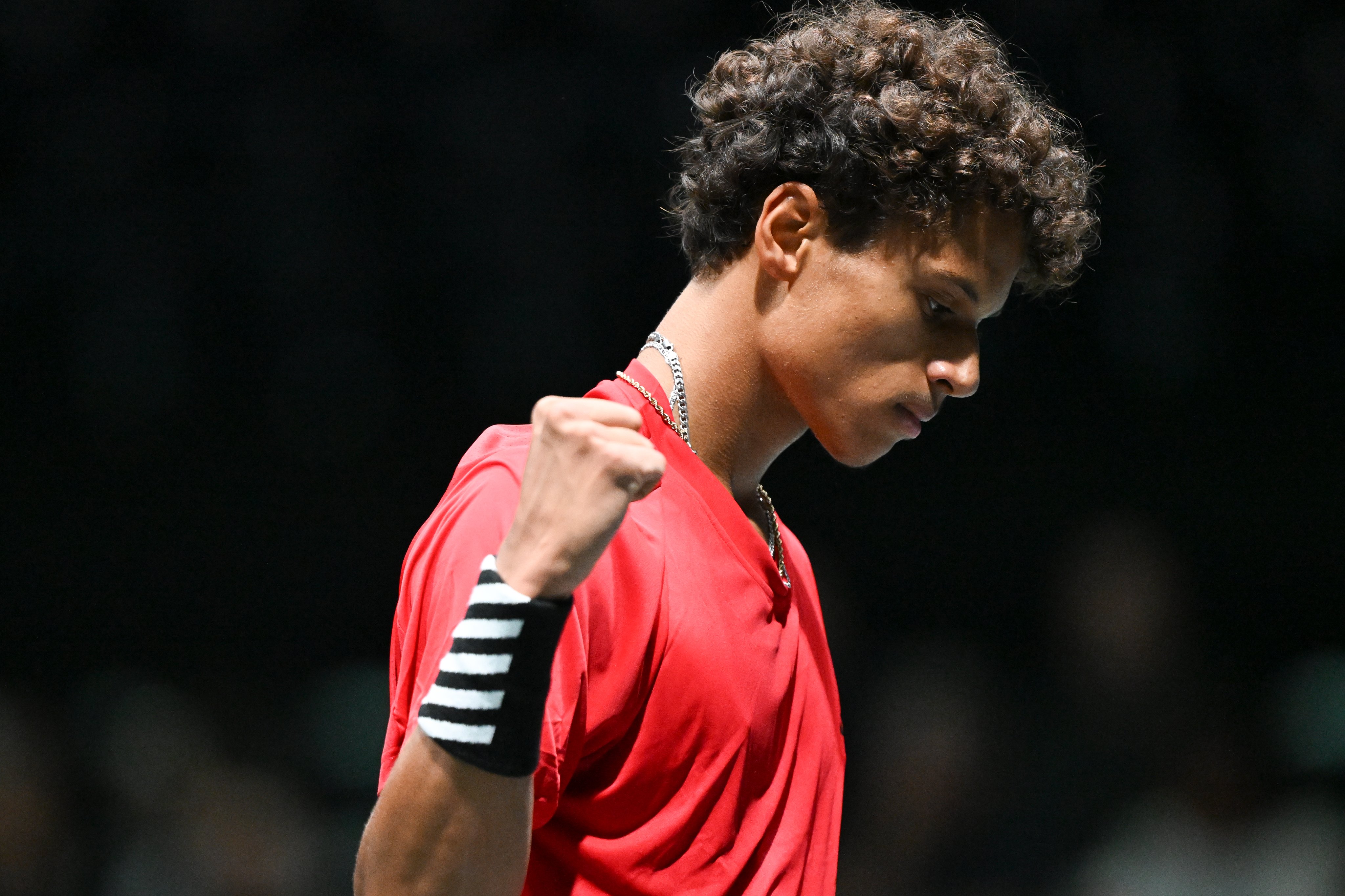 Gabriel Diallo venció a Ymer y acercó a Canadá a los cuartos de final de Copa Davis