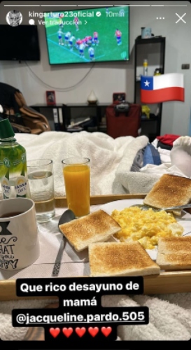 Arturo Vidal fue regaloneado por su mamá con un “rico desayuno”