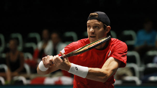 Nicolás Jarry doblegó a Diallo y mantuvo la esperanza ante Canadá en Copa Davis