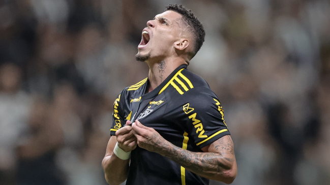 Atlético Mineiro anotó en la recta final para derribar al líder Botafogo