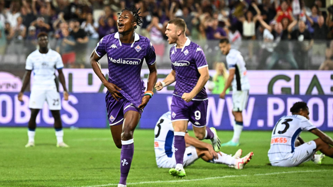 Fiorentina aprovechó un increíble regalo de Atalanta para ganar en la Serie A