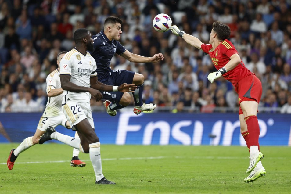 Real Madrid reaccionó a tiempo para vencer a Real Sociedad en el “Santiago Bernabéu”