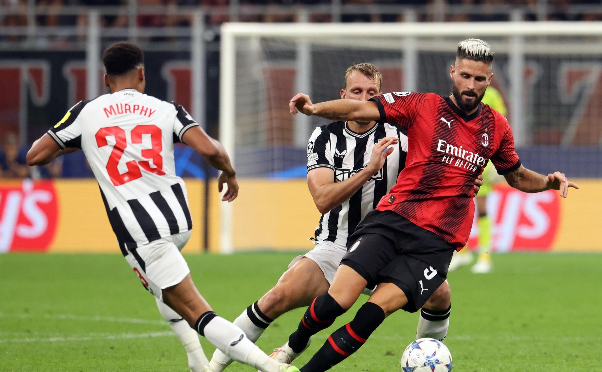 AC Milan y Newcastle empataron en el inicio de la fase grupal de la Champions