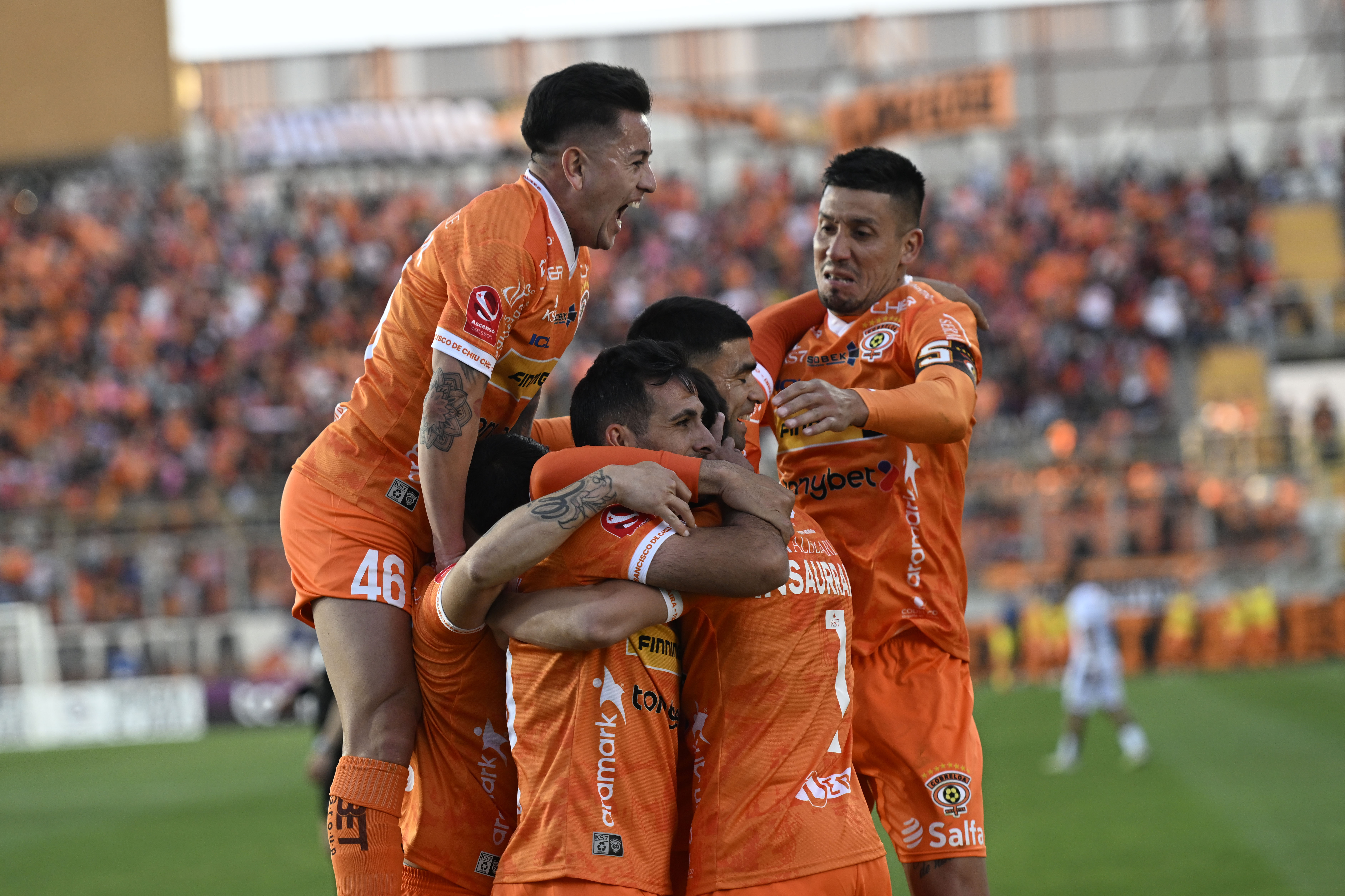 Cobreloa venció a Santa Cruz y alcanzó a Antofagasta en la cima del Ascenso