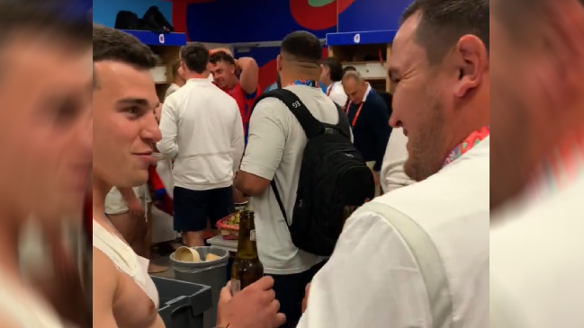 Jugadores de Los Cóndores compartieron cervezas con seleccionados de Inglaterra